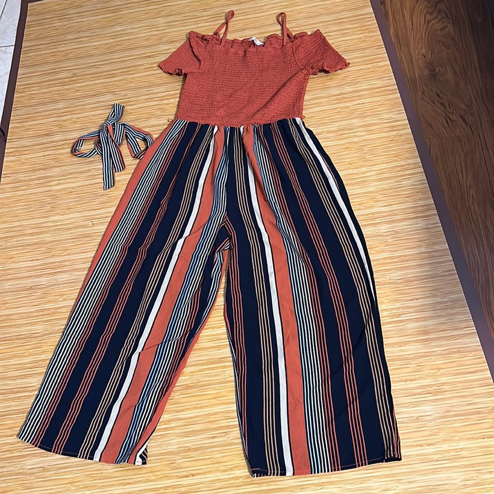 No Boundaries NWOTs, wide leg jumpsuit size XL fits more like a LARGE